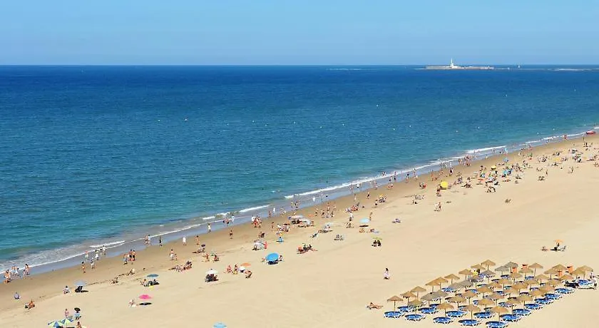 Hidden Gem Playa Helios&Parking Estadio Cádiz Spanien